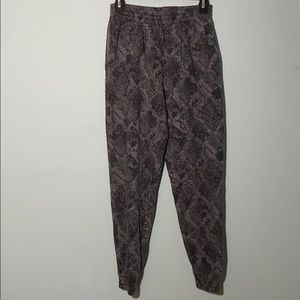 PINK Victoria’s Secret Sweatpants